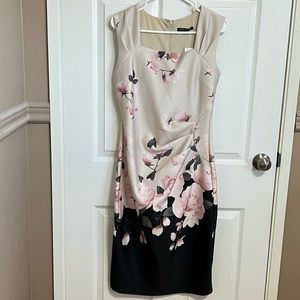 New Womens Medium Suzy Shier Dress